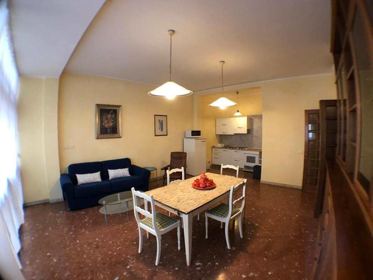 Ponte Vecchio 4 Bedrooms フィレンツェ エクステリア 写真